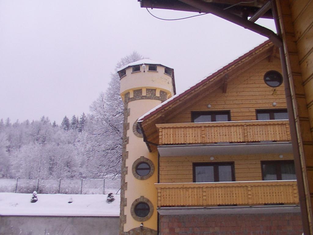ヴィスワ Gosciniec Wenecja Bed & Breakfast エクステリア 写真