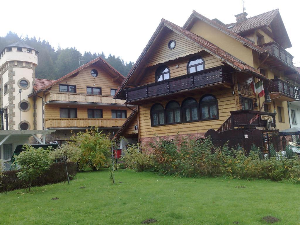 ヴィスワ Gosciniec Wenecja Bed & Breakfast エクステリア 写真
